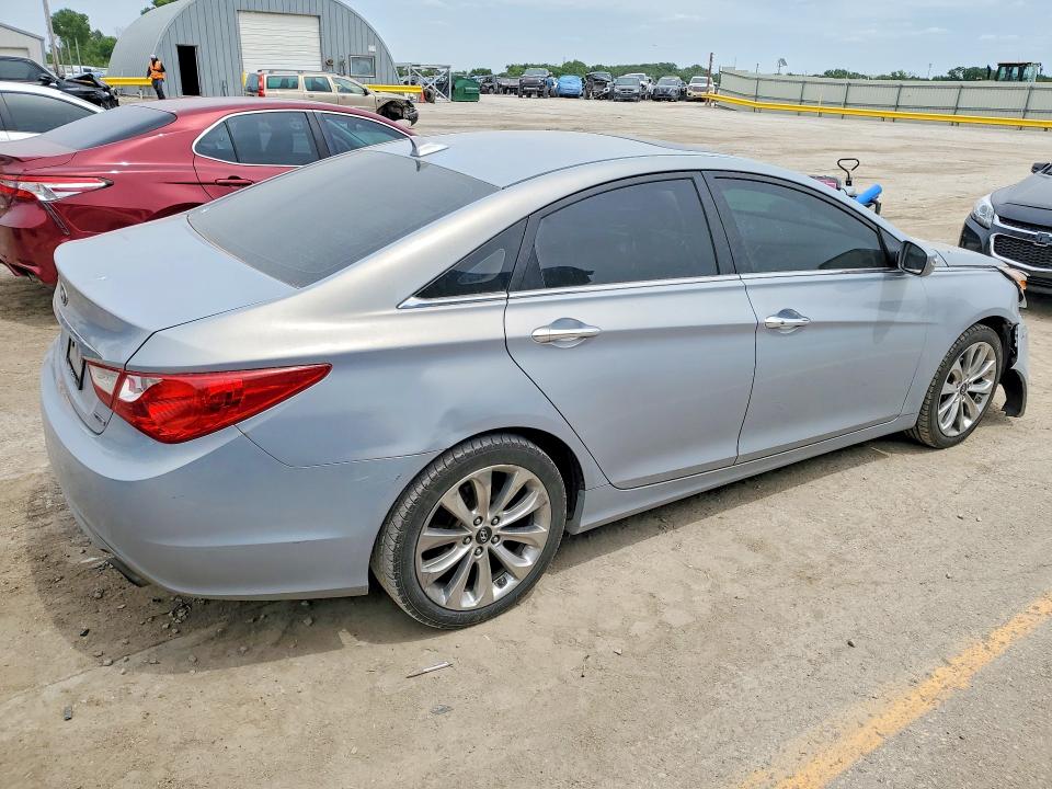 2011 Hyundai Sonata მანქანა იყიდება აუქციონზე, vin: 5NPEC4AB2BH227703, აუქციონის ნომერი: 50310926