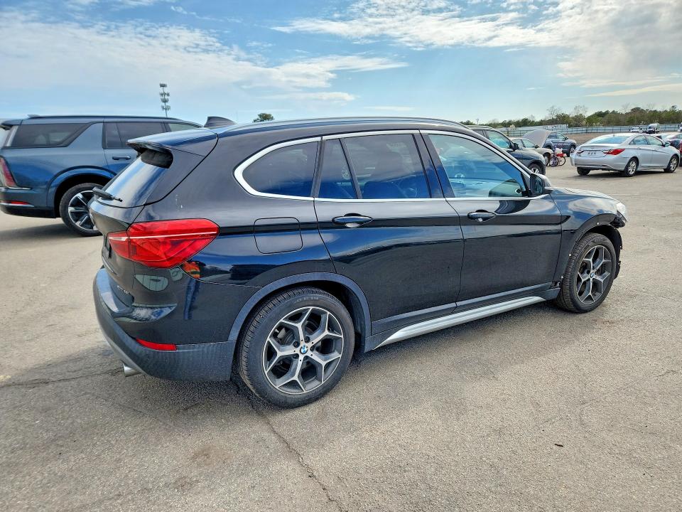 49971396 :رقم المزاد ، WBXHT3C5XK5L91007 vin ، 2019 Bmw X1 مزاد بيع