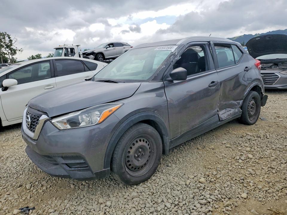 48502506 :رقم المزاد ، 3N1CP5CU1JL521367 vin ، 2018 Nissan Kicks مزاد بيع