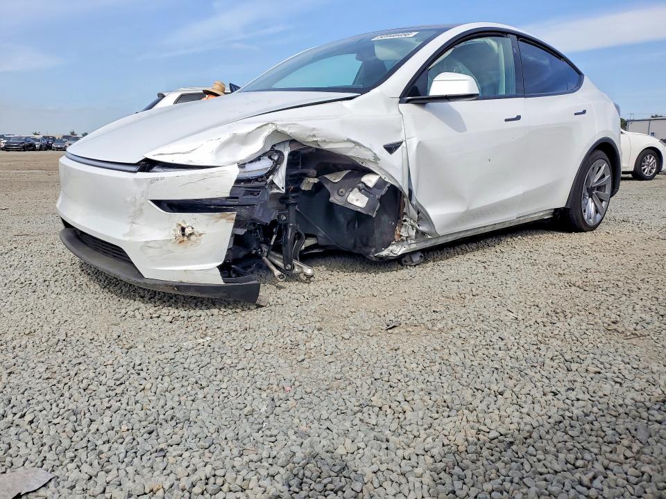 50946456 :رقم المزاد ، 7SAYGDEE7TF339745 vin ، 2026 Tesla Model Y مزاد بيع