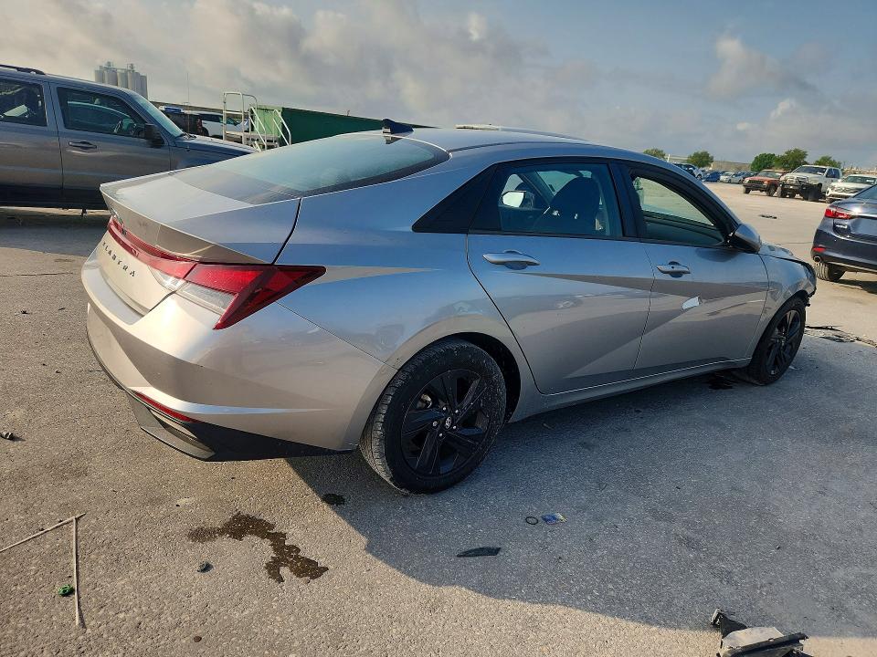Продаж на аукціоні авто 2022 Hyundai Elantra, vin: 5NPLM4AG1NH069407, номер лоту: 51647386