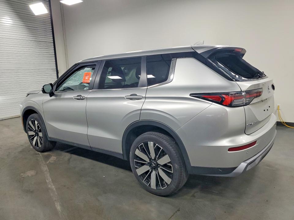 Продаж на аукціоні авто 2025 Mitsubishi Outlander, vin: JA4J4VA8XSZ015513, номер лоту: 48523496