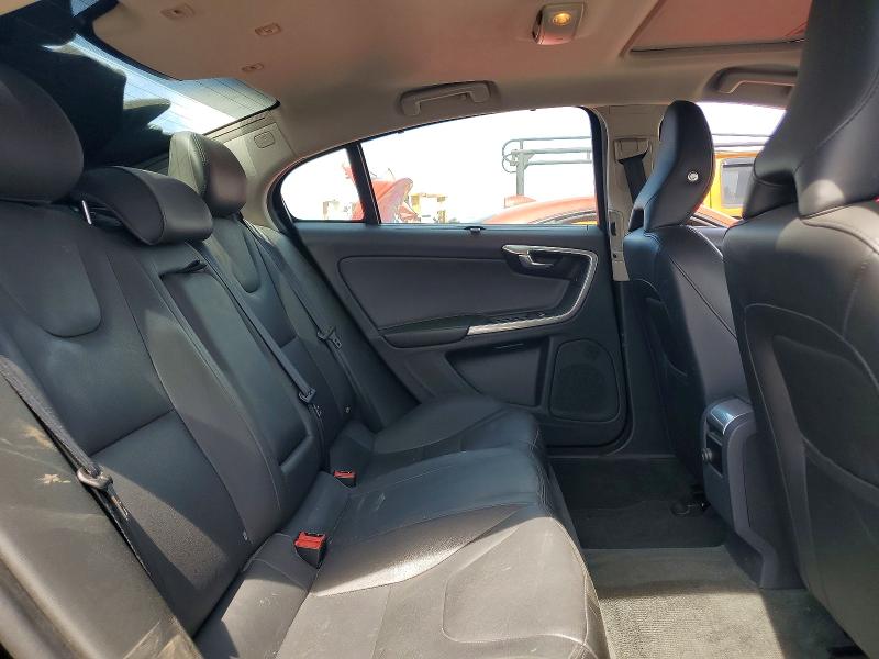 2018 Volvo S60 მანქანა იყიდება აუქციონზე, vin: LYV402TK2JB178376, აუქციონის ნომერი: 46952016