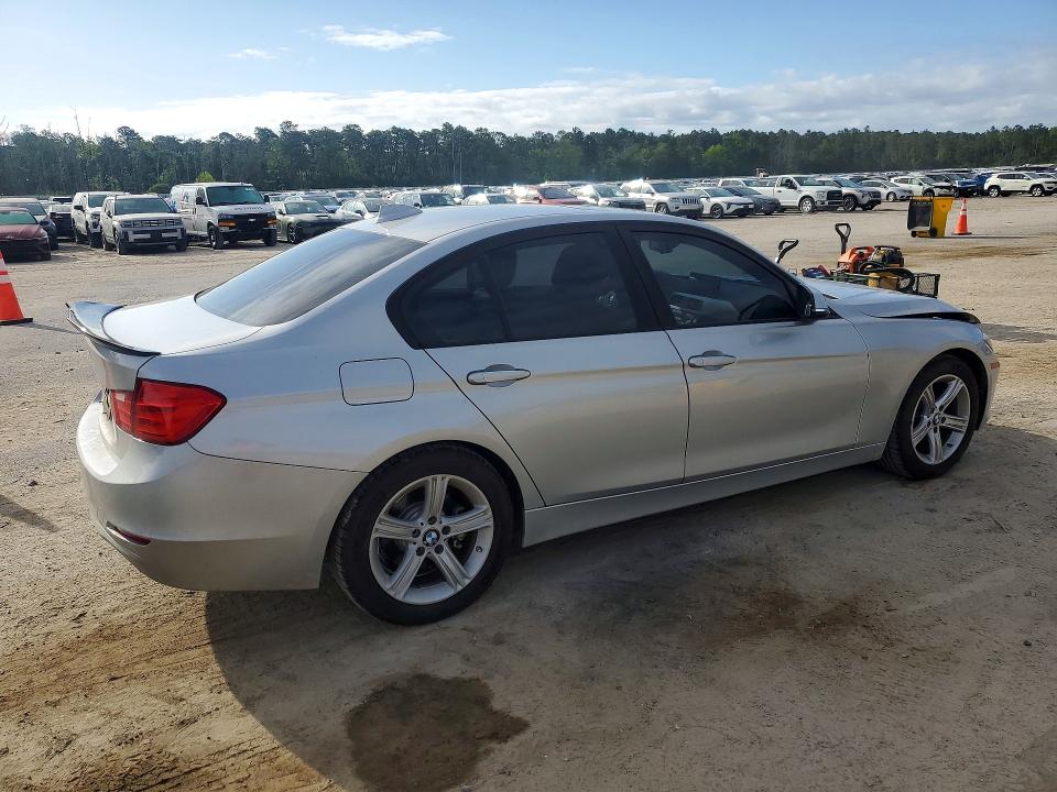 2014 Bmw 320 მანქანა იყიდება აუქციონზე, vin: WBA3C3C5XEF987477, აუქციონის ნომერი: 51314886