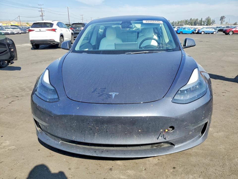 49460446 :رقم المزاد ، 5YJ3E1EB9NF201757 vin ، 2022 Tesla Model 3 مزاد بيع