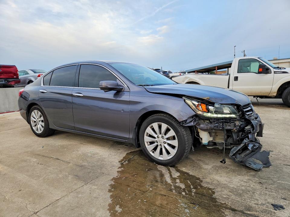 Продаж на аукціоні авто 2015 Honda Accord, vin: 1HGCR3F88FA037447, номер лоту: 50570466