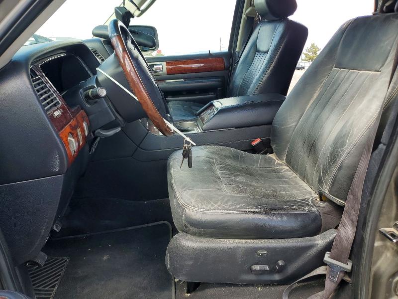 Продажа на аукционе авто 2003 Lincoln Navigator, vin: 5LMFU27R73LJ28505, номер лота: 51689426