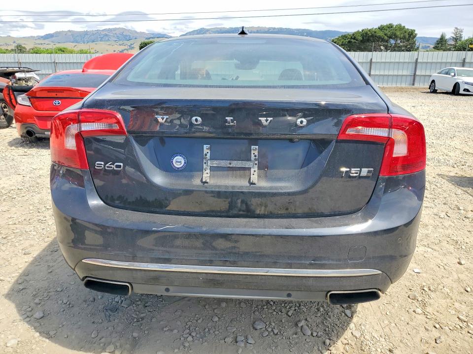 2018 Volvo S60 მანქანა იყიდება აუქციონზე, vin: LYV402TK2JB178376, აუქციონის ნომერი: 46952016