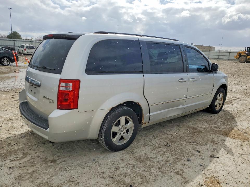 Продаж на аукціоні авто 2010 Dodge Grand Caravan, vin: 2D4RN5D1XAR268704, номер лоту: 49076236