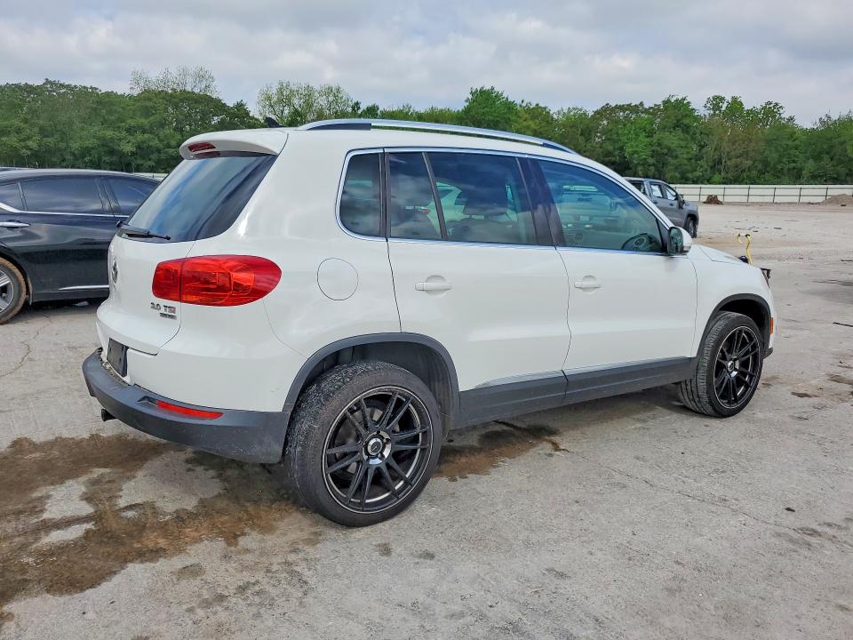 50304906 :رقم المزاد ، WVGBV7AX9CW552771 vin ، 2012 Volkswagen Tiguan مزاد بيع