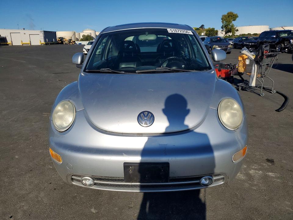51072256 :رقم المزاد ، 3VWCC21CXXM473398 vin ، 1999 Volkswagen New Beetle مزاد بيع