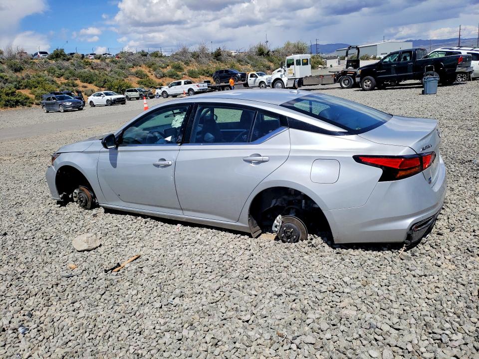 51379366 :رقم المزاد ، 1N4BL4CW3RN422180 vin ، 2024 Nissan Altima مزاد بيع