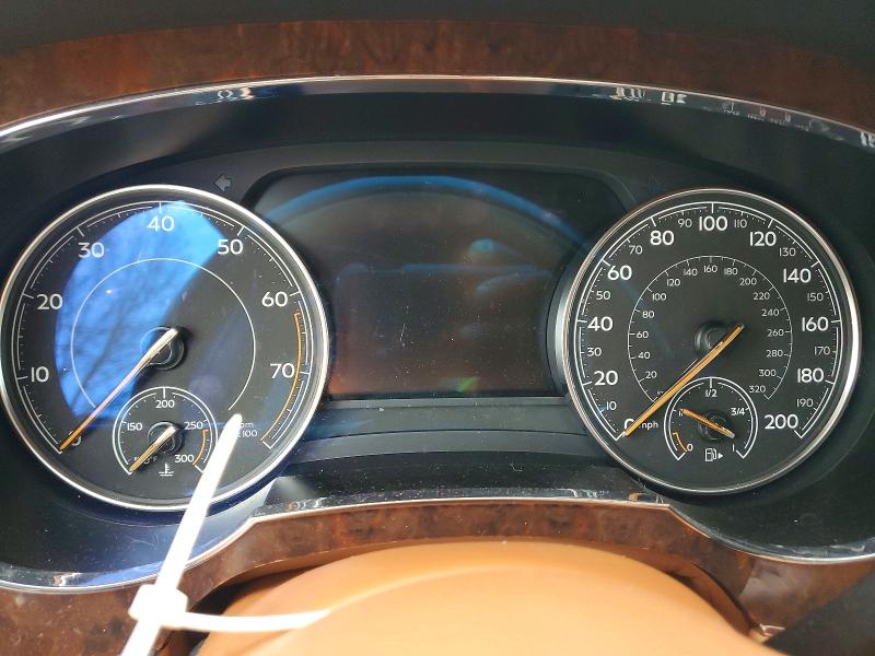 50581156 :رقم المزاد ، SJAAC2ZV7HC014561 vin ، 2017 Bentley Bentayga مزاد بيع