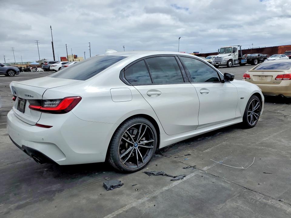 Продажа на аукционе авто 2022 Bmw 330e, vin: 3MW5P7J02N8C52903, номер лота: 50196116