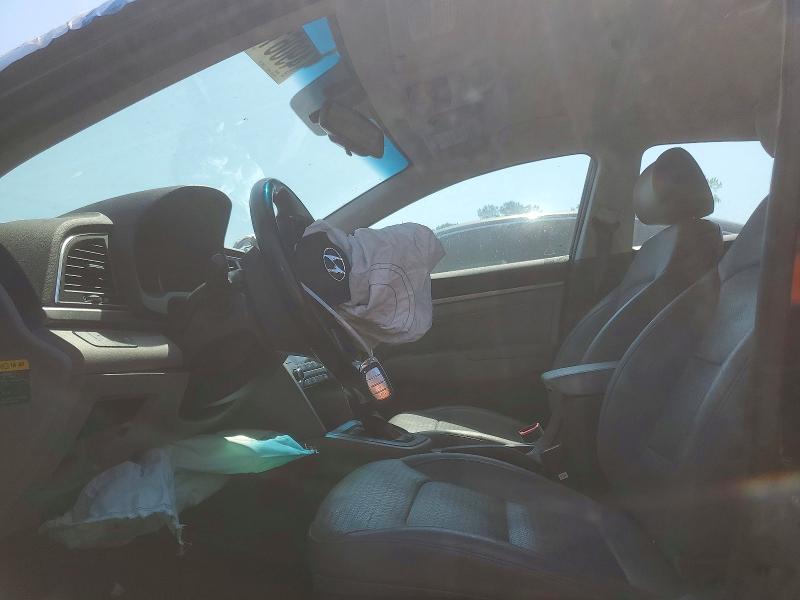 49061216 :رقم المزاد ، KMHD84LF7HU116099 vin ، 2017 Hyundai Elantra مزاد بيع