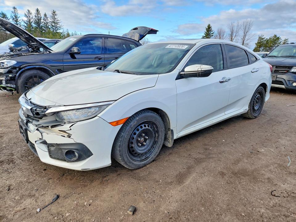 Auction sale of the 2017 Honda Civic, vin: 2HGFC1F97HH106578, lot number: 47712026