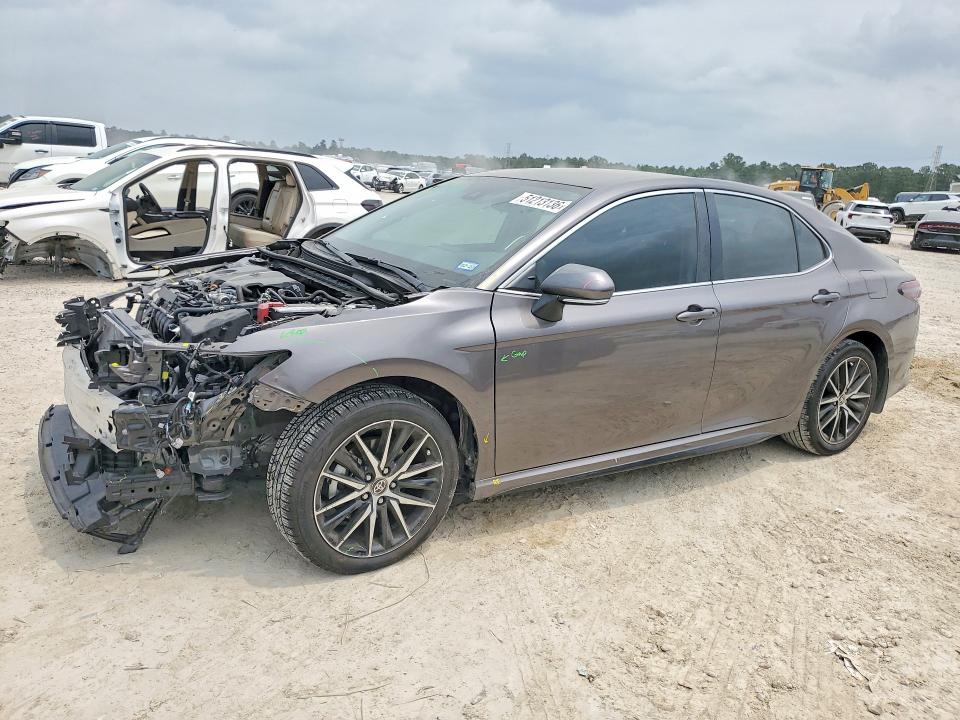 51213136 :رقم المزاد ، 4T1G11AK3RU892215 vin ، 2024 Toyota Camry مزاد بيع