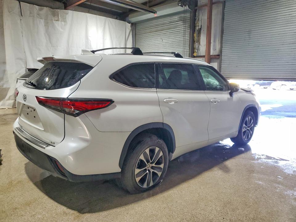 Auction sale of the 2023 Toyota Highlander, vin: 5TDKDRAHXPS005543, lot number: 48739206