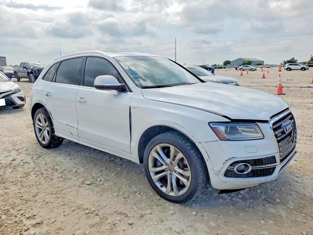 51077666 :رقم المزاد ، WA1CGAFP9EA058865 vin ، 2014 Audi Sq5 مزاد بيع