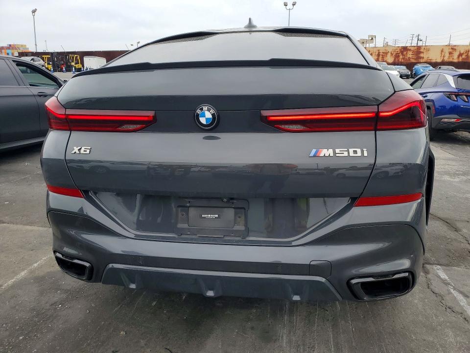 48712126 :رقم المزاد ، 5UXCY8C0XM9H45390 vin ، 2021 Bmw X6 مزاد بيع