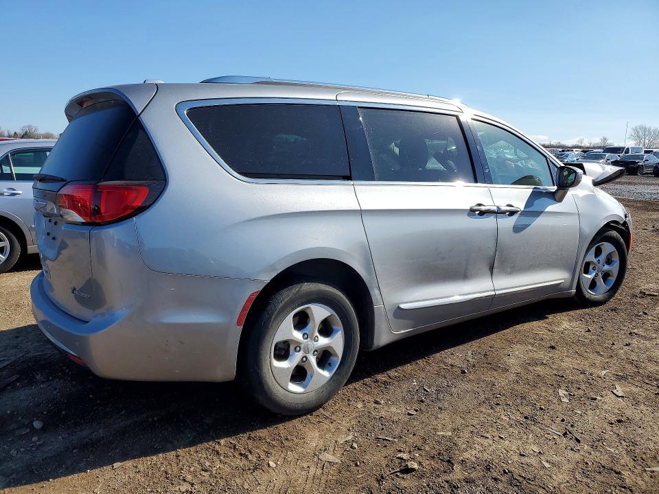 Продаж на аукціоні авто 2018 Chrysler Pacifica, vin: 2C4RC1L73JR364952, номер лоту: 48935096