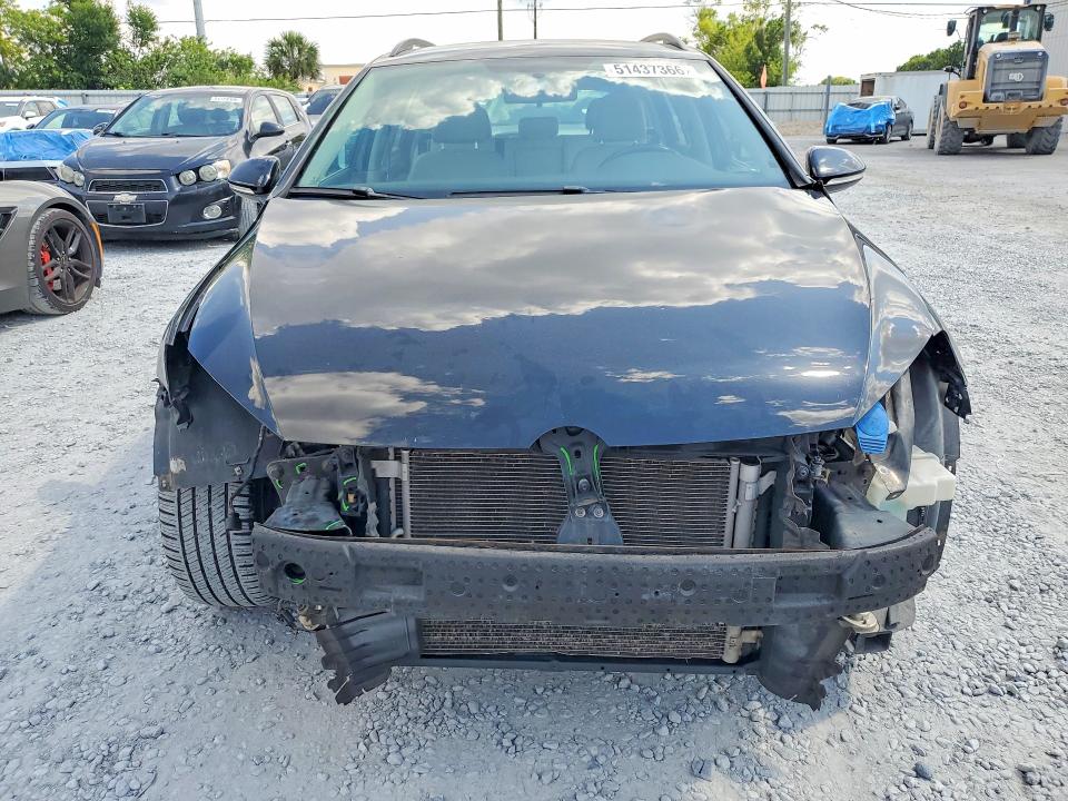 51437366 :رقم المزاد ، 3VWCA7AU6FM515401 vin ، 2015 Volkswagen Golf Sportwagen مزاد بيع