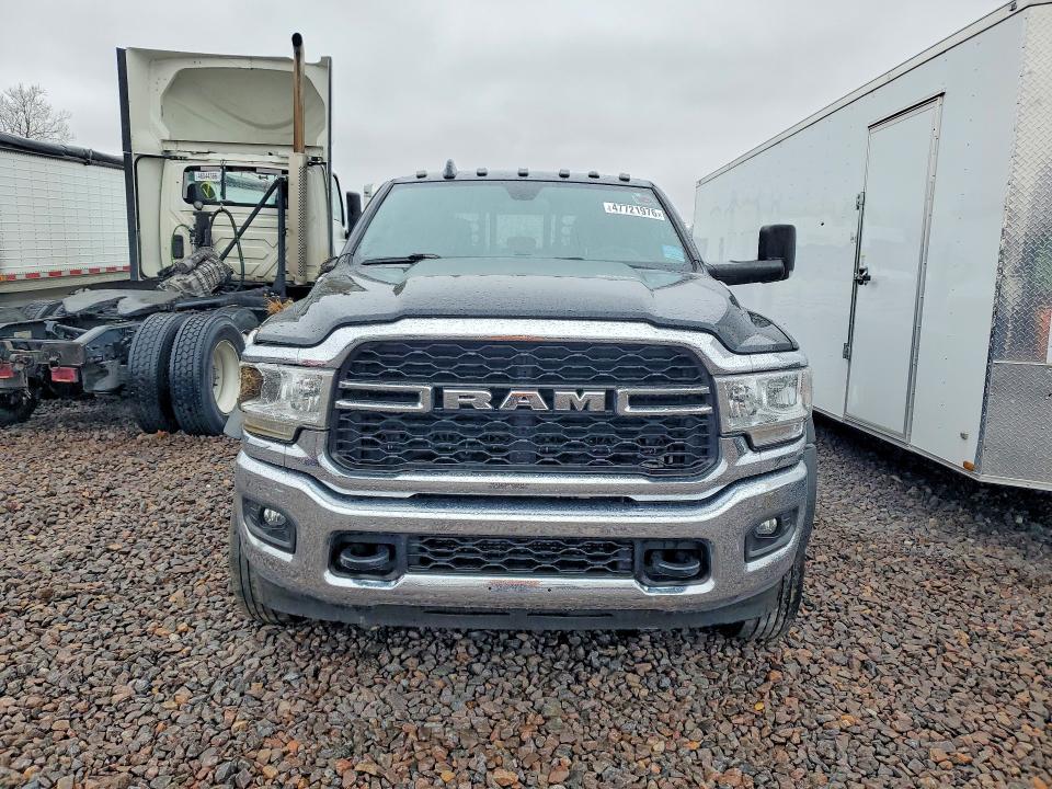 47721976 :رقم المزاد ، 3C7WRLFL3NG292249 vin ، 2022 Ram 4500 مزاد بيع