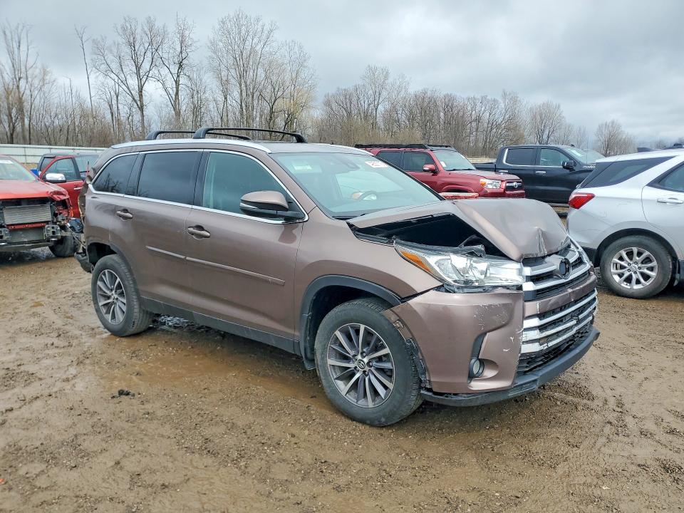 2019 Toyota /s/le/xle მანქანა იყიდება აუქციონზე, vin: 5TDJZRFH8KS700117, აუქციონის ნომერი: 49537116