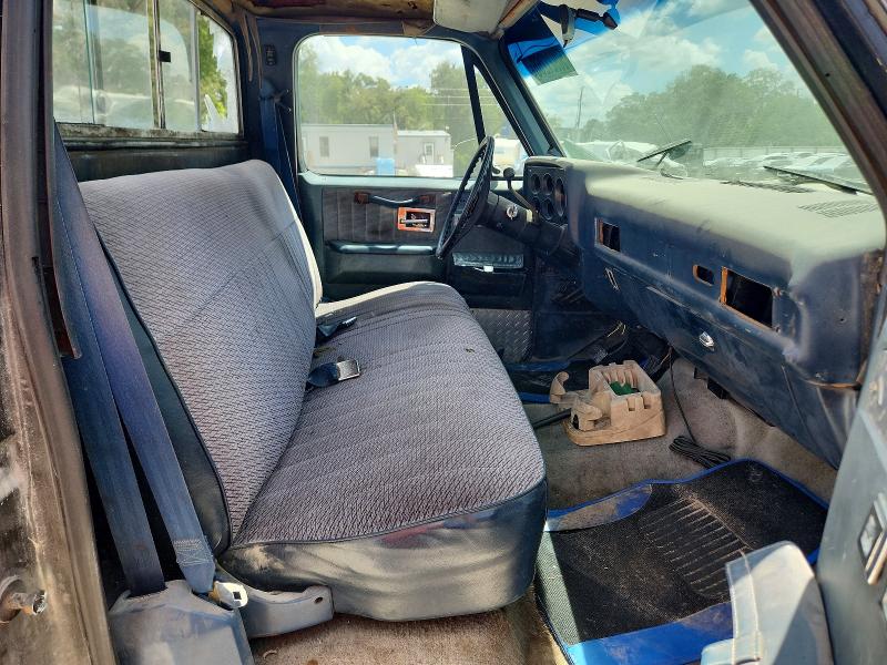 50921266 :رقم المزاد ، CCY245A151771 vin ، 1975 Chevrolet 20/2500 مزاد بيع