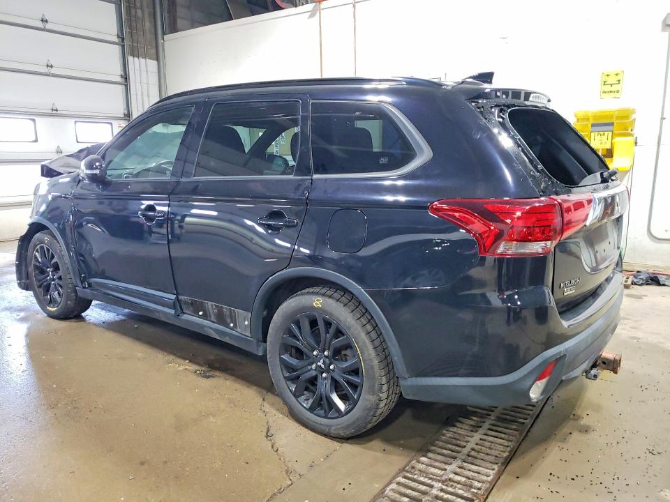 50719316 :رقم المزاد ، JA4AZ3A35JZ024029 vin ، 2018 Mitsubishi Outlander مزاد بيع