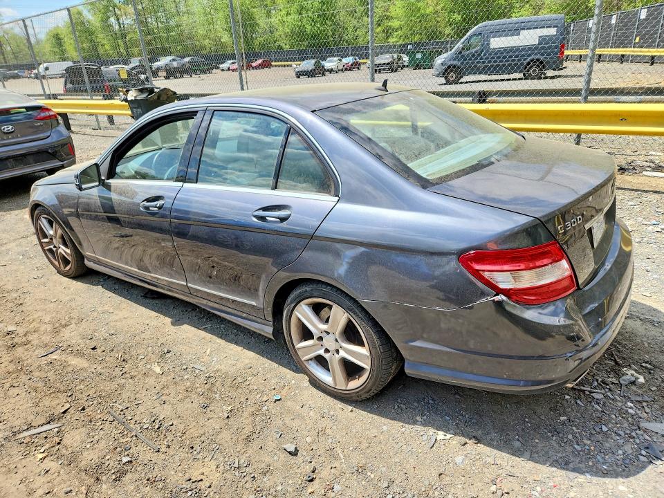 2010 Mercedes-benz C მანქანა იყიდება აუქციონზე, vin: WDDGF8BB1AR104204, აუქციონის ნომერი: 49917946