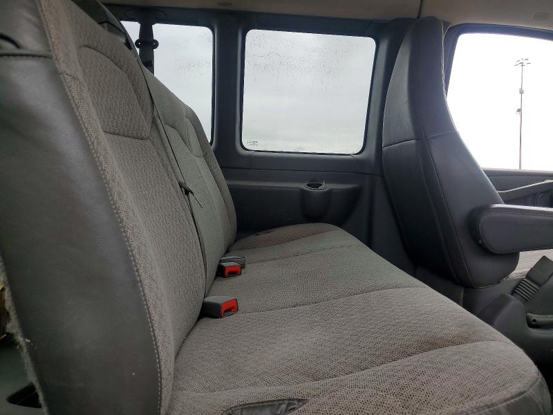 51625876 :رقم المزاد ، 1GAWGFFG0K1235095 vin ، 2019 Chevrolet Express G2500 مزاد بيع