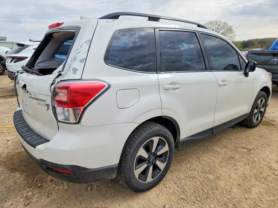 2017 Subaru Forester მანქანა იყიდება აუქციონზე, vin: JF2SJABCXHH505593, აუქციონის ნომერი: 51484556