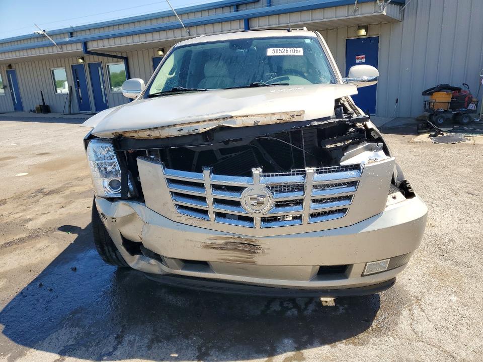 50526706 :رقم المزاد ، 1GYEC63878R235594 vin ، 2008 Cadillac Escalade مزاد بيع