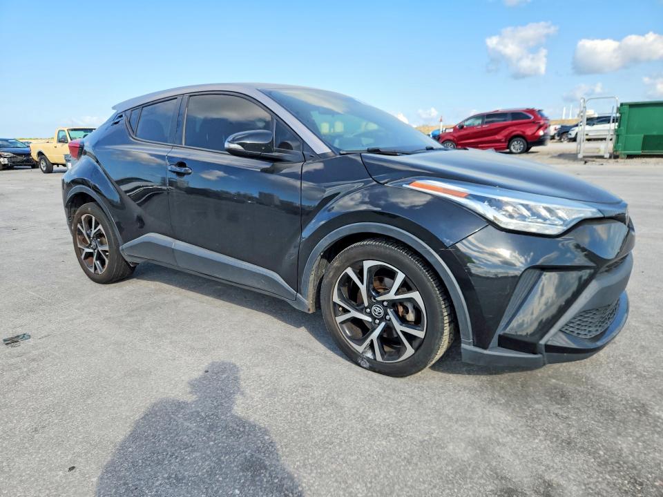 50403406 :رقم المزاد ، JTNKHMBX1L1074797 vin ، 2020 Toyota C-hr مزاد بيع
