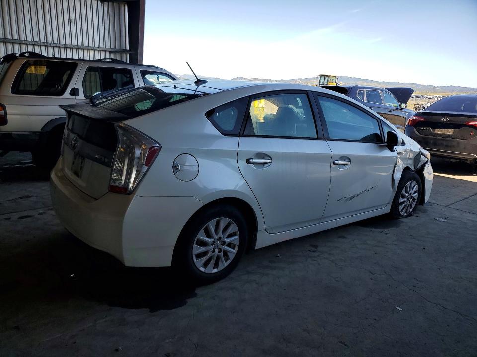 Продажа на аукционе авто 2014 Toyota Prius Plug-in Hybrid, vin: JTDKN3DP4E3056032, номер лота: 50987616