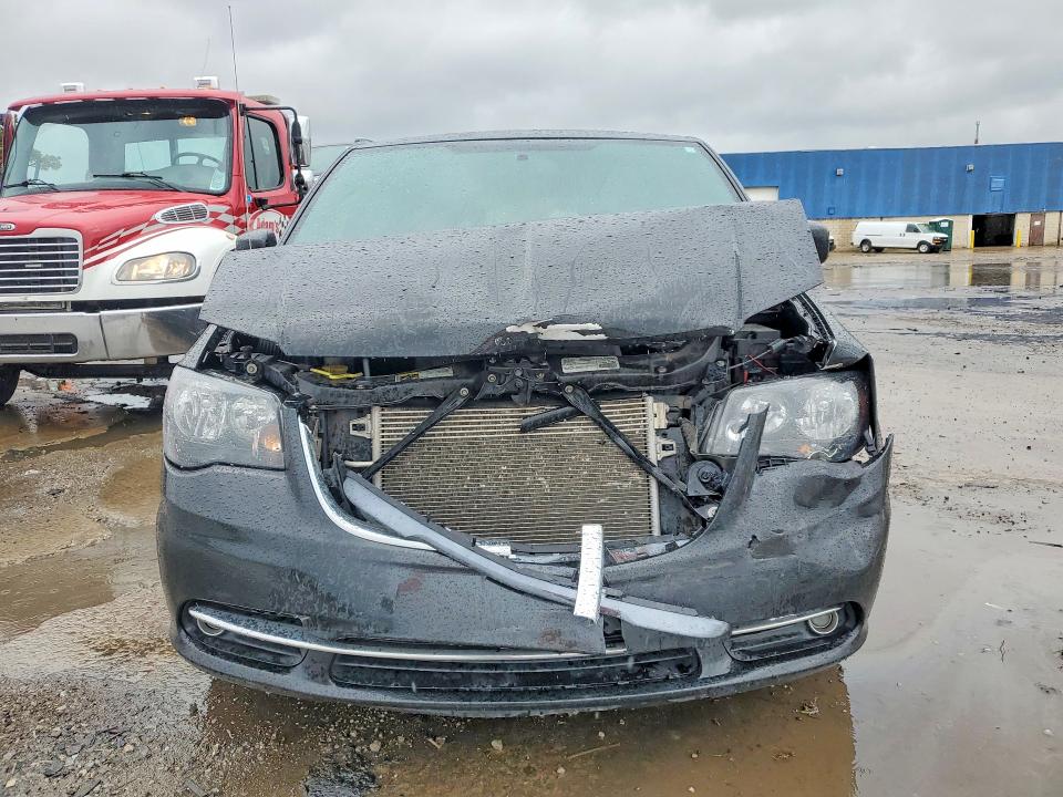 Продаж на аукціоні авто 2015 Chrysler Town & Country, vin: 2C4RC1HG3FR755163, номер лоту: 50062366