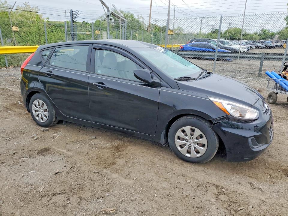2015 Hyundai Accent მანქანა იყიდება აუქციონზე, vin: KMHCT5AEXFU222800, აუქციონის ნომერი: 51688236