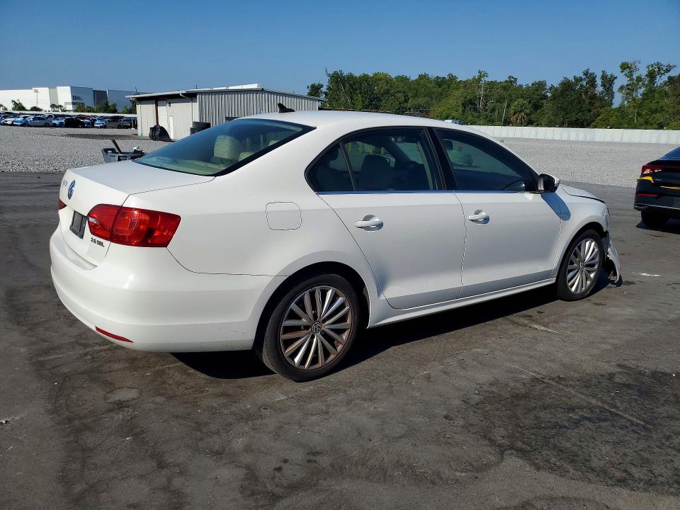 Aukcja sprzedaży 2011 Volkswagen Jetta, vin: 3VWLX7AJ2BM368699, numer aukcji: 50991836