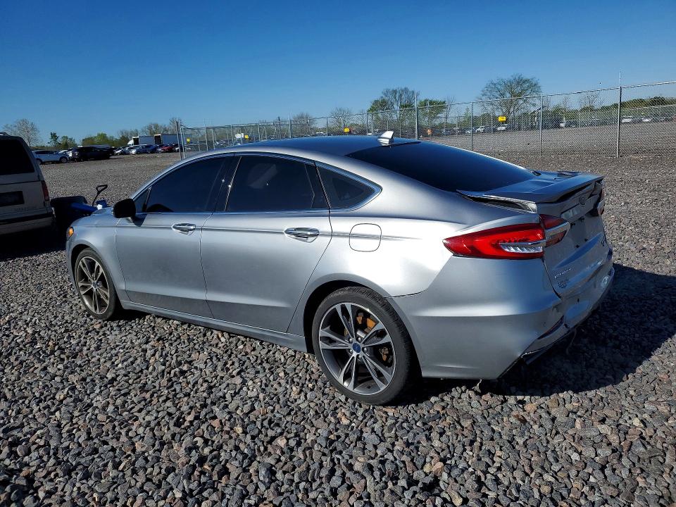 49925256 :رقم المزاد ، 3FA6P0D99LR175842 vin ، 2020 Ford Fusion مزاد بيع
