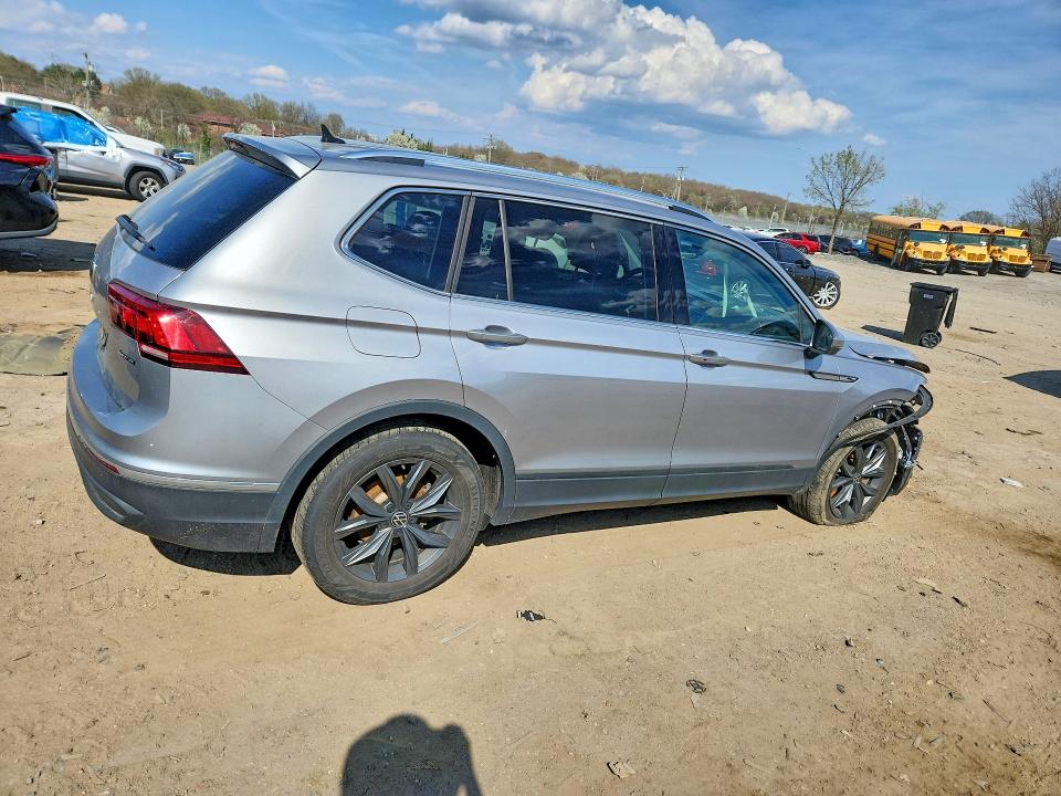 2022 Volkswagen Tiguan მანქანა იყიდება აუქციონზე, vin: 3VV2B7AX4NM147757, აუქციონის ნომერი: 47624296