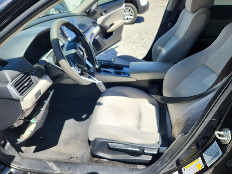 50481666 :رقم المزاد ، 1HGCV1F13JA199305 vin ، 2018 Honda Accord مزاد بيع