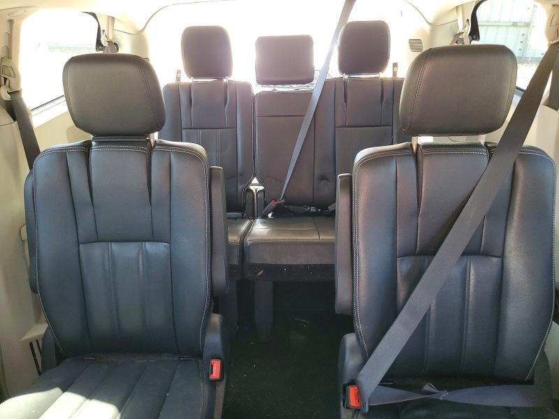 2015 Chrysler Town & Country მანქანა იყიდება აუქციონზე, vin: 2C4RC1BG3FR673104, აუქციონის ნომერი: 49908726
