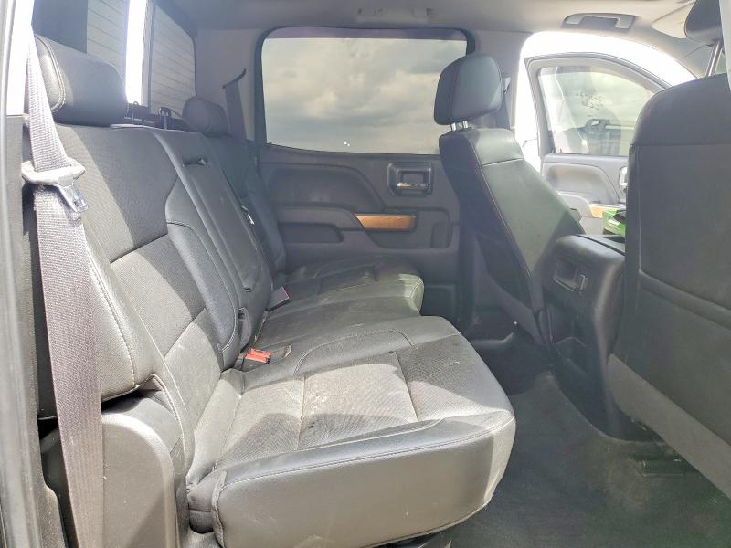 48630926 :رقم المزاد ، 1GC4K0CY7JF222899 vin ، 2018 Chevrolet Silverado مزاد بيع