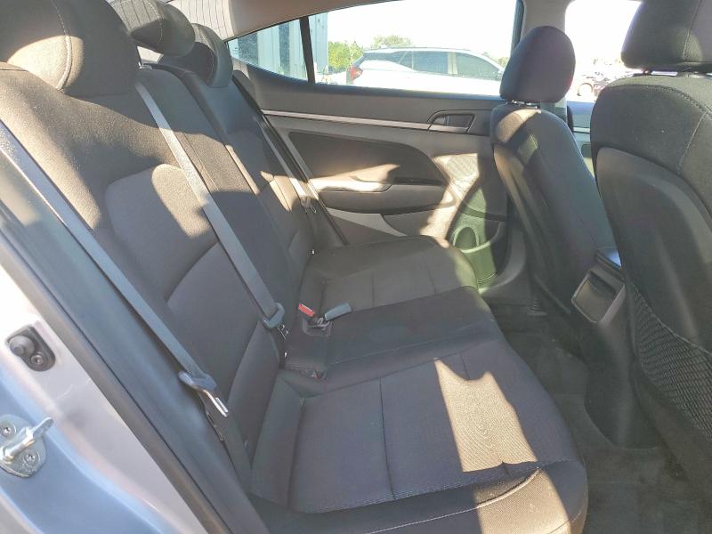 49567826 :رقم المزاد ، 5NPD84LF2HH172174 vin ، 2017 Hyundai Elantra مزاد بيع