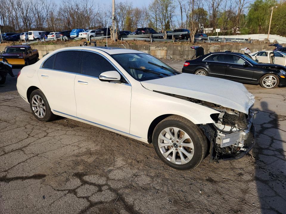 46910036 :رقم المزاد ، W1KZF8EB3LA766081 vin ، 2020 Mercedes-benz E مزاد بيع