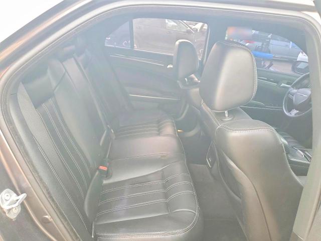 47266046 :رقم المزاد ، 2C3CCAGG0JH141438 vin ، 2018 Chrysler 300 مزاد بيع