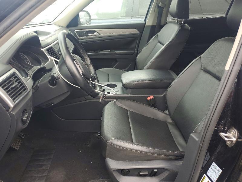 48488256 :رقم المزاد ، 1V2CR2CA5JC540316 vin ، 2018 Volkswagen Atlas مزاد بيع