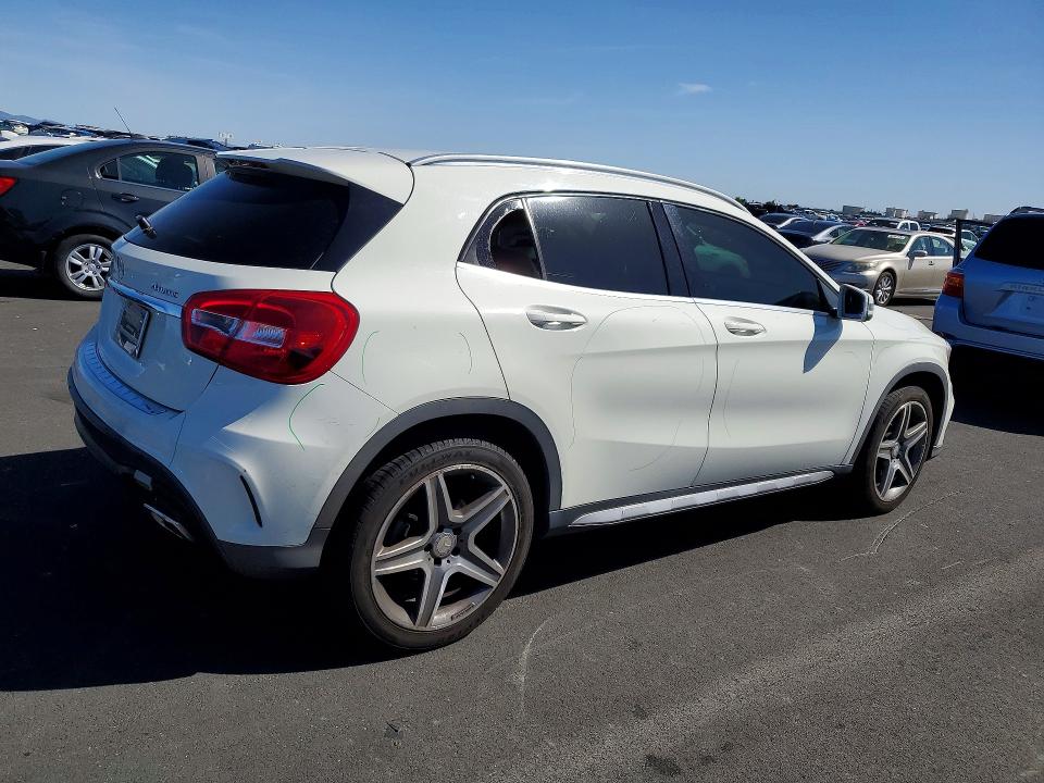 49548356 :رقم المزاد ، WDCTG4GB1FJ065637 vin ، 2015 Mercedes-benz Gla مزاد بيع