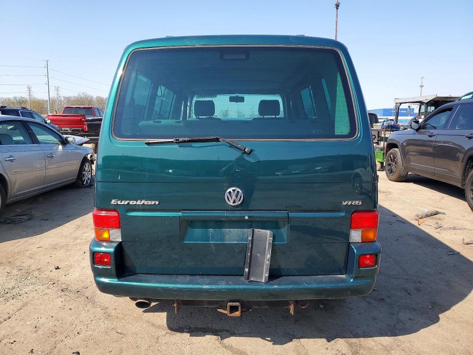 50678226 :رقم المزاد ، WV2MH4705YH095418 vin ، 2000 Volkswagen Eurovan مزاد بيع